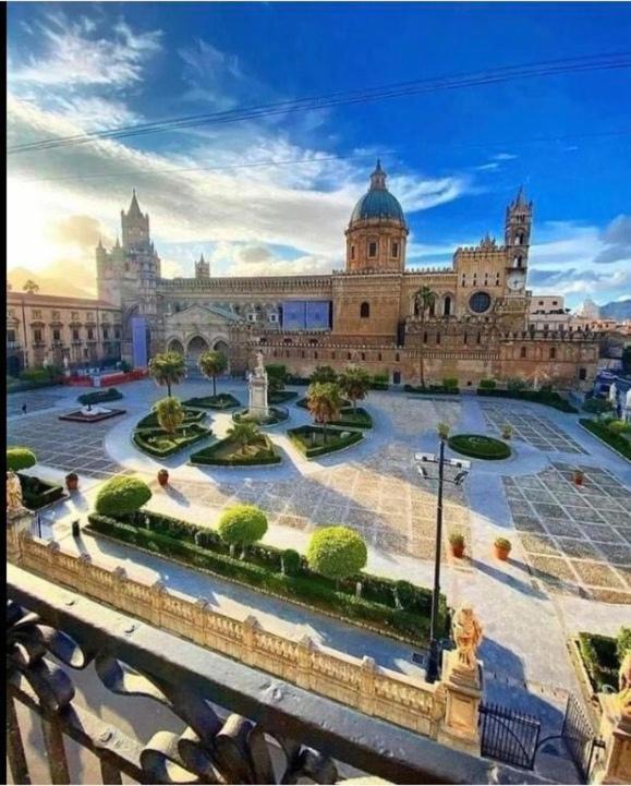 Antico Vicolo Della Cattedrale Lägenhet Palermo Exteriör bild